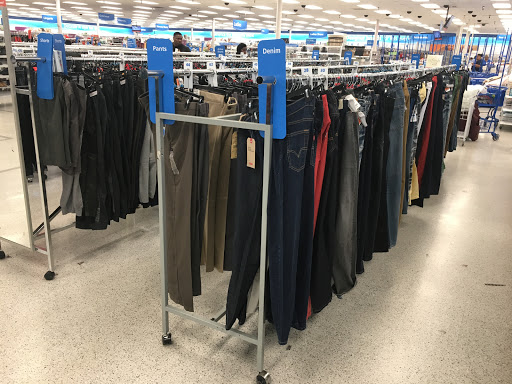Clothing Store «Ross Dress for Less», reviews and photos, 1001 S Interstate 35 East Service Rd, DeSoto, TX 75115, USA
