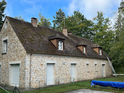 Les Couvreurs Moreau 77 couvreurs charpentier zingueur à Chailly-en-Bière