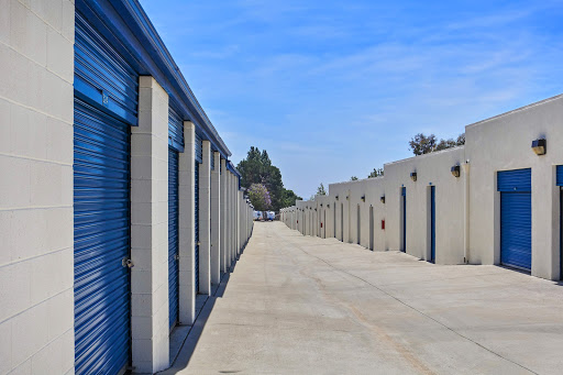 Self-Storage Facility «US Storage Centers», reviews and photos, 4454 Lowell Ave, La Crescenta, CA 91214, USA