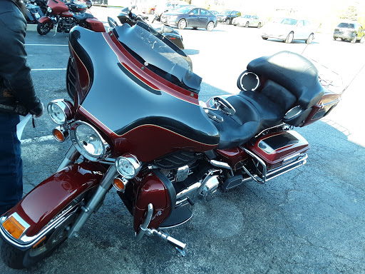 Motorcycle Dealer «Phantom Harley-Davidson», reviews and photos, 291 N Cypress Dr, Manteno, IL 60950, USA