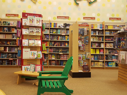 Book Store «Barnes & Noble», reviews and photos, 96 Derby St, Hingham, MA 02043, USA