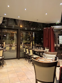 Atmosphère du Restaurant italien Villa Saint-Jacques à Paris - n°2