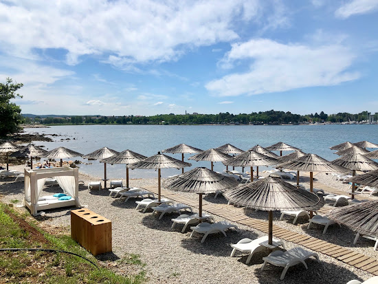 Bijela Uvala beach