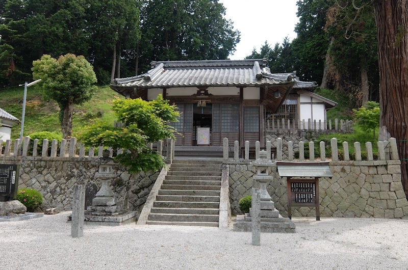 玉瀧神社