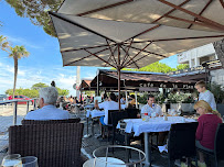 Atmosphère du Restaurant de fruits de mer Café de la Plage - Restaurant Chez Pierre à Arcachon - n°3