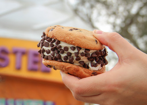 Ice Cream Shop «Twistee Treat Valrico», reviews and photos, 1886 FL-60, Brandon, FL 33511, USA