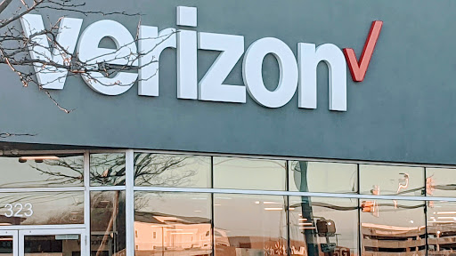 Cell Phone Store «Verizon», reviews and photos, 333 NJ-18, East Brunswick, NJ 08816, USA