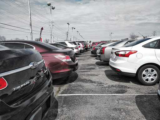 Used Car Dealer «United Auto Used Car Sales & Service of Louisville, Ky», reviews and photos, 5501 Fern Valley Rd, Louisville, KY 40228, USA