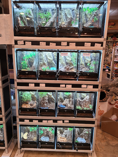 Pet Store «Miles of Exotics», reviews and photos, 8350 N Broadway, Kansas City, MO 64118, USA