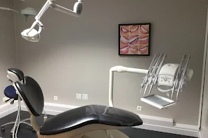 Dentiste - Dr Rémy Zutterman image