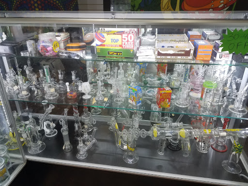 Tobacco Shop «All in 1 Smoke Shop», reviews and photos, 1300 N University Dr, Pembroke Pines, FL 33024, USA