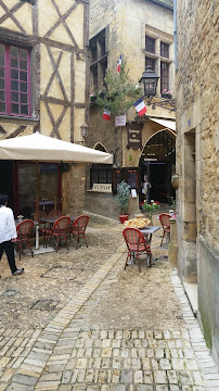 Atmosphère du Restaurant français Auberge de Ravilhon à Sarlat-la-Canéda - n°19