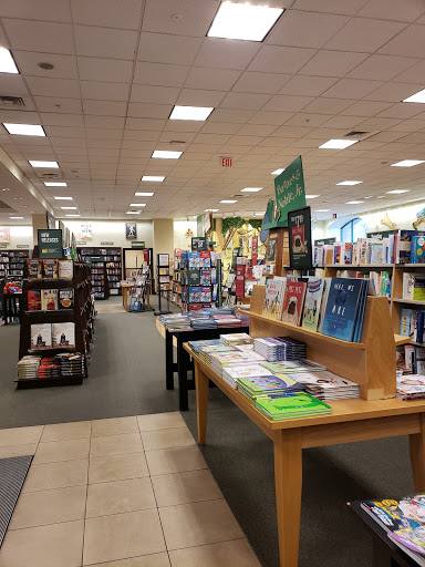 Book Store «Barnes & Noble», reviews and photos, 4020 Sharon Rd, Charlotte, NC 28211, USA