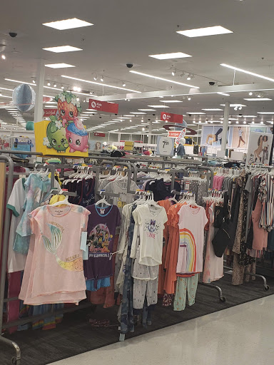 Shopping Mall «The Brickyard», reviews and photos, 2600 N Narragansett Ave, Chicago, IL 60639, USA