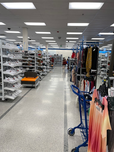 Clothing Store «Ross Dress for Less», reviews and photos, 241 N Glendale Ave, Glendale, CA 91206, USA