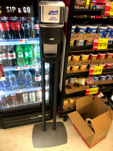 Grocery Store «Stop & Shop», reviews and photos, 177 Forest Ave, Glen Cove, NY 11542, USA