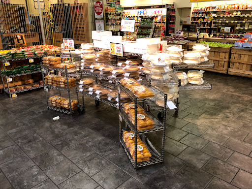 Produce Market «ShopRite of North Brunswick», reviews and photos, 400 Renaissance Rd, North Brunswick Township, NJ 08902, USA