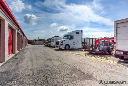 Self-Storage Facility «CubeSmart Self Storage», reviews and photos, 1950 S Mt Prospect Rd, Des Plaines, IL 60018, USA