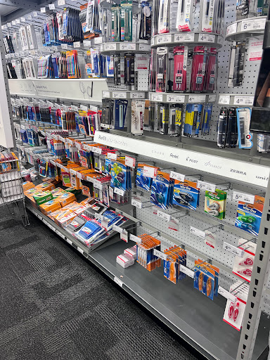 Office Supply Store «Staples», reviews and photos, 93 E Street Rd, Feasterville-Trevose, PA 19053, USA