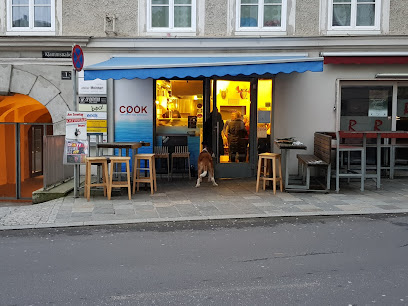 Restaurant Cook - Klammstraße 1, 4020 Linz, Austria