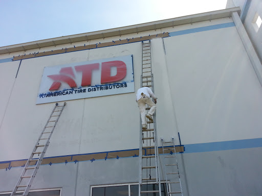 Painter «LVX Painting», reviews and photos, 415 E 7th St, Newport, KY 41071, USA