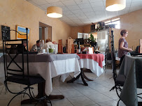 Atmosphère du Restaurant Philip Liversain Eurl à Saint-Uze - n°7