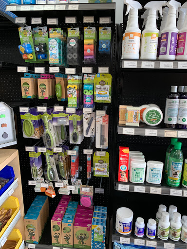 Pet Supply Store «Brothers Pet Nutrition Fort Lauderdale», reviews and photos, 195 N Federal Hwy, Fort Lauderdale, FL 33301, USA