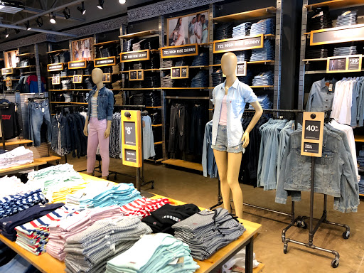 Clothing Store «Levi’s® Outlet Store at Allen Premium Outlets», reviews and photos, 820 W Stacy Rd, Allen, TX 75013, USA