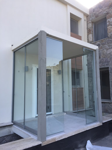 Tuğberk Yapı Bodrum Turgutreis Pvc & Alüminyum Doğrama Kapı Pencere Sineklik Duşakabin Korkuluk Kayarcam Ve Panjur Sistemleri