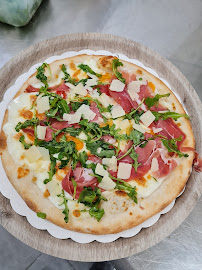 Plats et boissons du Pizzeria La Pizza de Nico Saint Quentin Fallavier - n°3