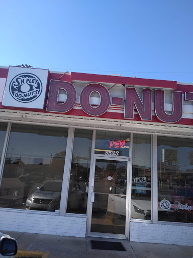 Donut Shop «Shipley Do-Nuts», reviews and photos, 8523 W Markham St, Little Rock, AR 72205, USA