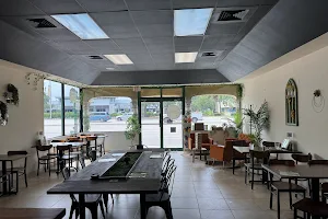 Whole green cafe image