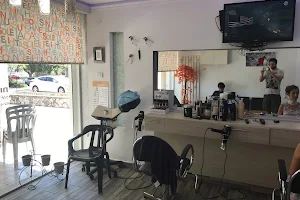 Faddy Salon image