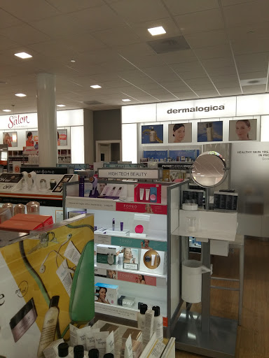 Cosmetics Store «Ulta Beauty», reviews and photos, 815 N 10th St, Renton, WA 98057, USA