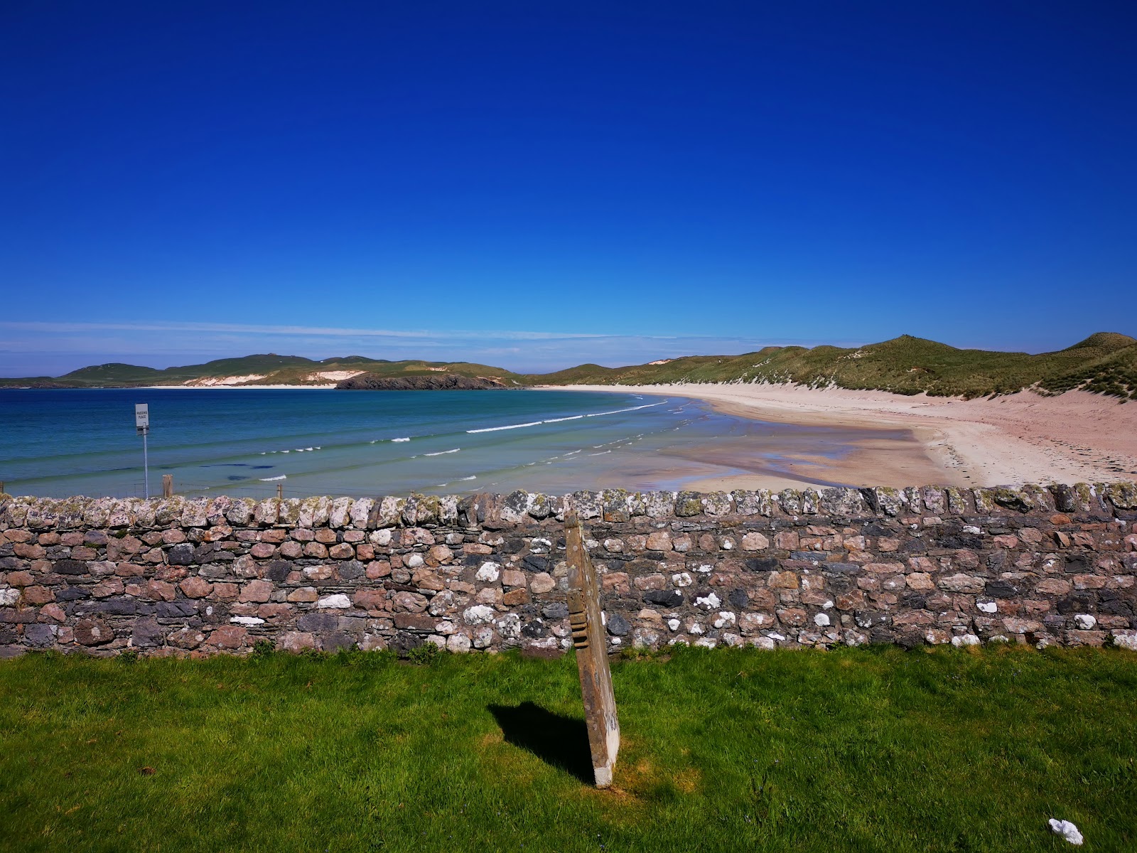 Foto de Balnakeil Beach - lugar popular entre los conocedores del relax