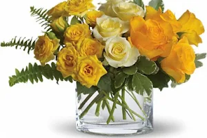 Williams Flower & Gift - Redmond Florist image