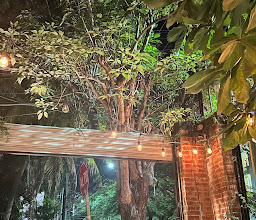 Mu. Burgerhouse Av.40 photo