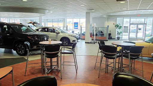 Honda Dealer «Manchester Honda», reviews and photos, 24 Adams St, Manchester, CT 06042, USA