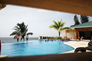 Paraiso Rainforest and Beach Hotel image