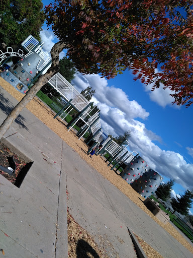 Park «Cherry Grove Park», reviews and photos, 1600 Williams St, San Leandro, CA 94577, USA