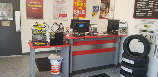 Tire Shop «American Tire Depot - Thousand Oaks», reviews and photos, 621 Thousand Oaks Blvd, Thousand Oaks, CA 91360, USA