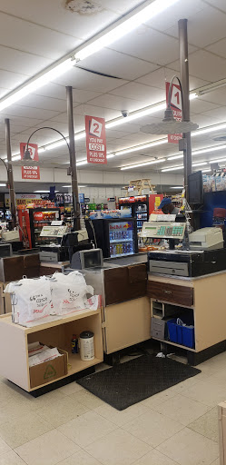 Grocery Store «E W James & Sons Supermarkets», reviews and photos, 1301 W Wood St, Paris, TN 38242, USA