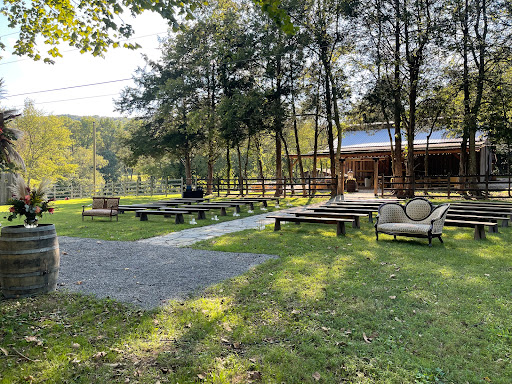 Wedding Venue «Avans Farm», reviews and photos, 202 Pig Branch Rd, Brush Creek, TN 38547, USA