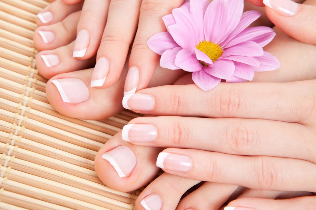 AQ Nails & Spa 27834