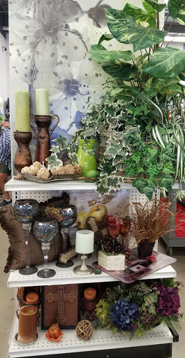 Thrift Store «Goodwill Central Texas - Lakeway», reviews and photos, 1901 RR 620 South, Lakeway, TX 78734, USA