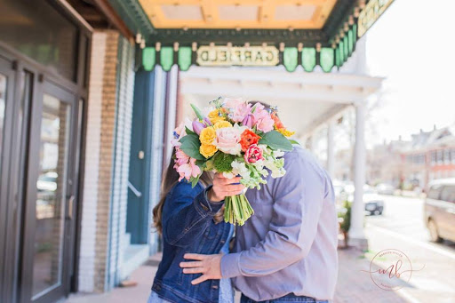 Florist «Alluring Flowers», reviews and photos, 12 Wheeler Ave, Betterton, MD 21610, USA