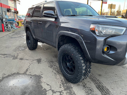 Trailer Hitch Supplier «S&R Motorz Inc», reviews and photos, 731 W Baseline St suite#1, Cornelius, OR 97113, USA