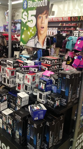 Variety Store «Five Below», reviews and photos, 23853 Eureka Rd, Taylor, MI 48180, USA