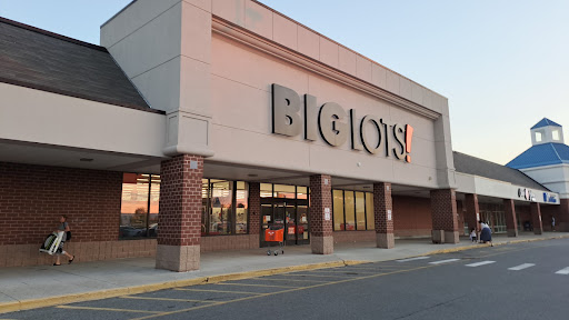 Big Lots, 1399 N Shore Rd, Revere, MA 02151, USA, 