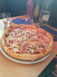 Plats et boissons du Restaurant italien Vernazza Pizzeria fast food à Paris - n°7